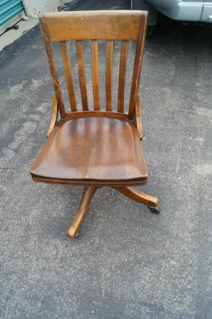 Solid desk online chair