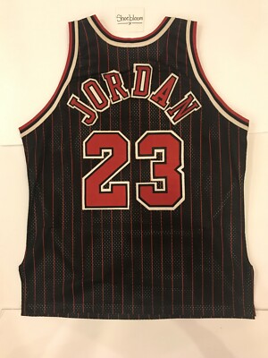 Champion Michael Jordan Chicago Bulls NBA Gold Logo Authentic