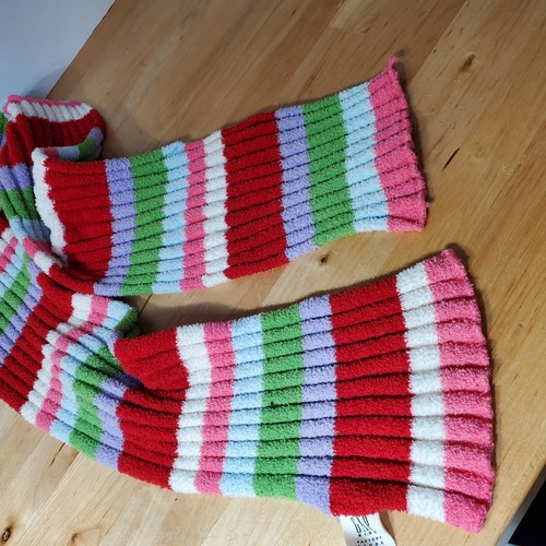 VTG Y2K Hol' 01 Gap Kids Scarf Multicolor Striped Winter 7 in x 50 in - Picture 3 of 5