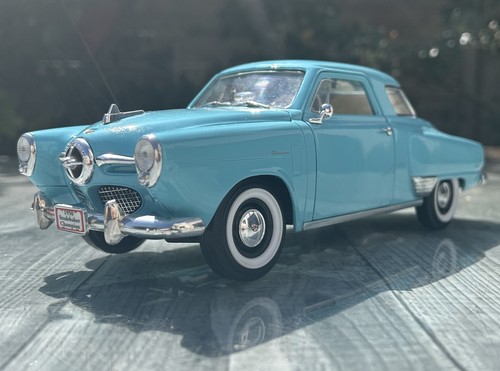 ROAD SIGNATURE STUDEBAKER CHAMPION 1950 STARLIGHT COUPE 1:18 TURQUOISE 92478 - Picture 12 of 24