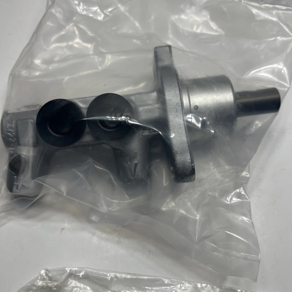 BMW 330i 330ci 325i 325ci 2001-06 - cilindro maestro de freno Beck/Arnley #072-9644 Foto 3 de 4