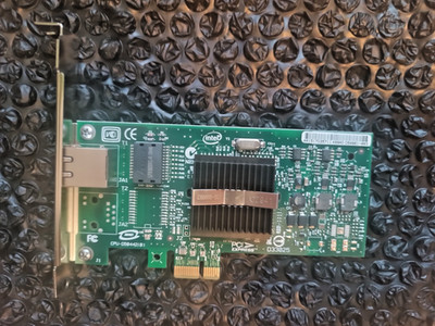 Intel PRO/1000 PT Server Adapter - PCI-E D50861-002