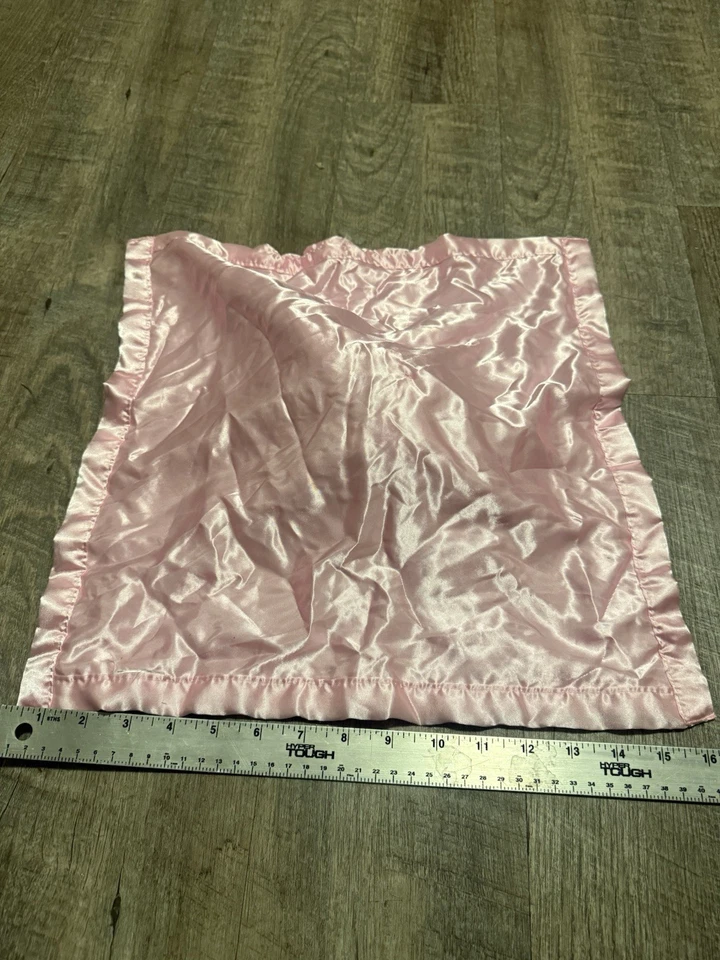 Pro Goleem 粉色 兔子 兔子 Lovey 毛绒 安全毯 缎面 — 第 3/3 张图片