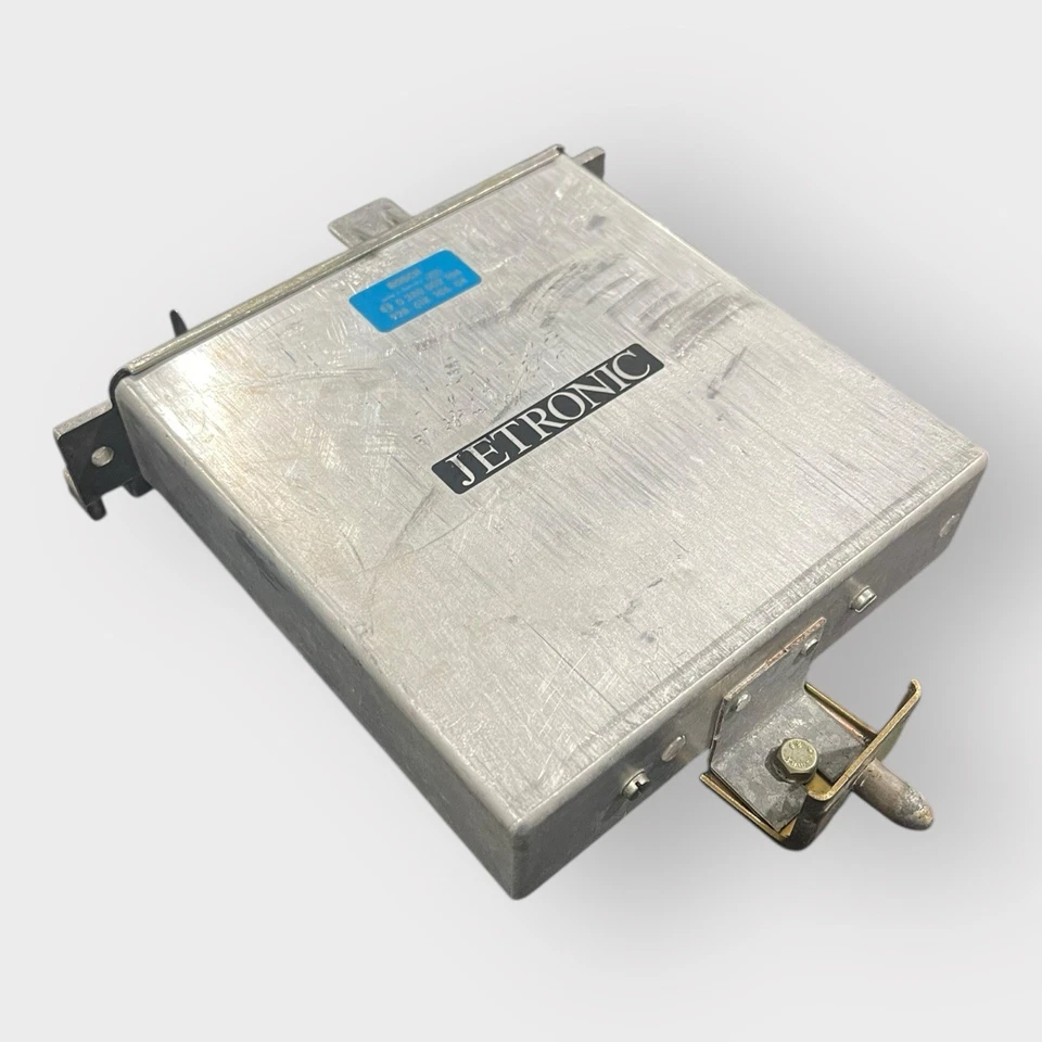 Porsche 928 BOSCH JETRONIC 1981-1984 ECM ECU DME 928.618.106.04 y 0-280-002-104 Foto 2 de 4