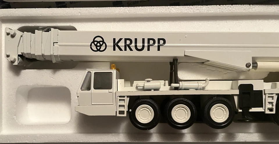 Conrad Krupp 250 Ton 8-Axle Mobile Crane - White - Model #2077 1/50 - Image 2 of 4