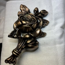 LIFE SYMBOLS - ROSE BOUQUET - BATESVILLE CASKET DECORATION--HAND-PAINTED METAL