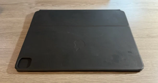 Apple - Magic Keyboard para iPad Air 13" (M2 M3) - Negro Foto 3 de 4