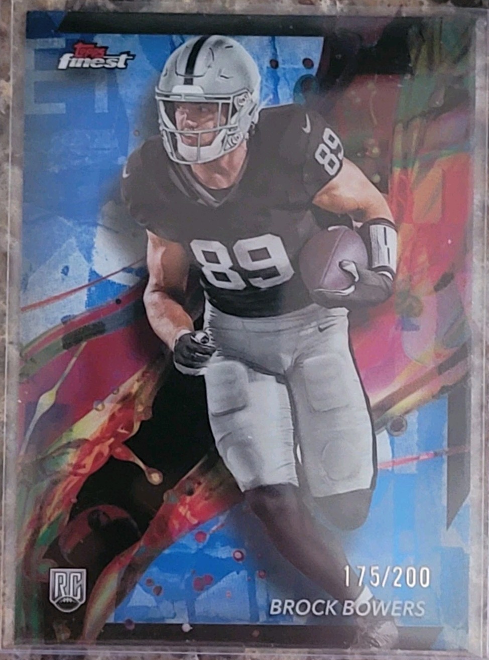 2024 Topps Finest - Common Brock Bowers #82 Blue Refractor /200 (RC)