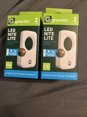 Greenlite LED Nite Lite 2-Pack Automatic Light Sensor New In Box