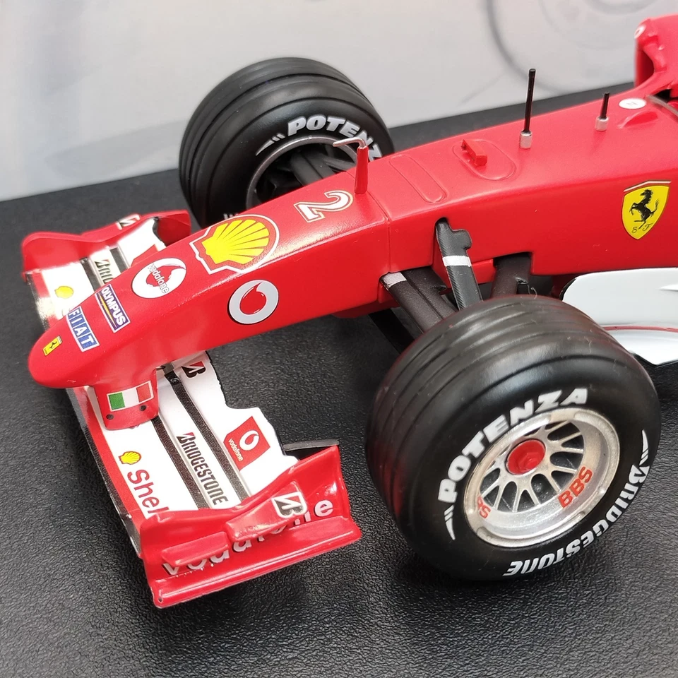 Hot Wheels Racing 1/18 Ferrari F2004 Rubens Barrichello #2 B6201 diecast model - Image 4 of 4