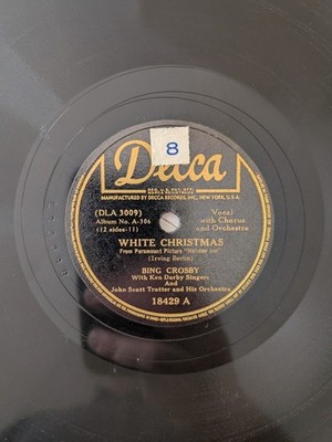 Bing Crosby - White Christmas / Let's Start The New Year Right Decca Hear in Vid
