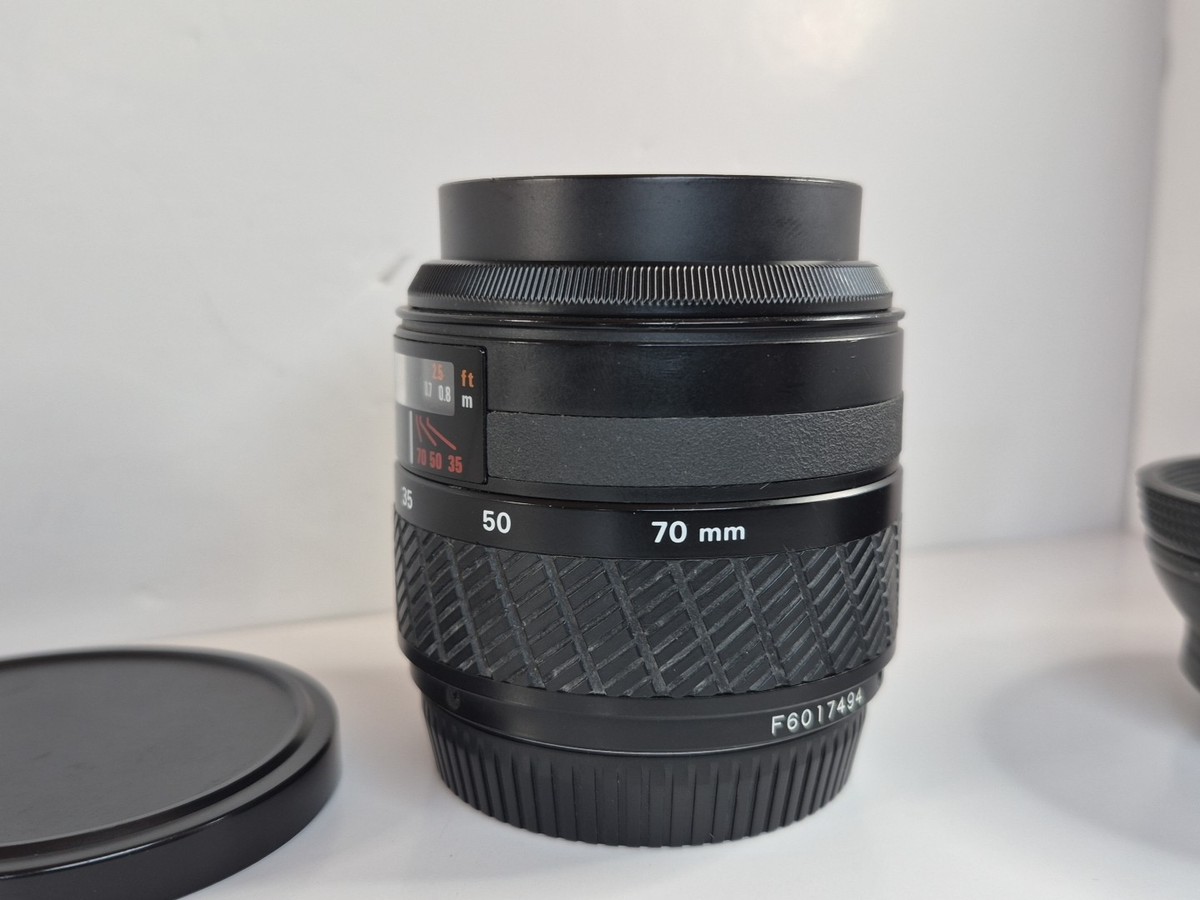 Yashica Kyocera AF 35-70mm Macro Lens | f/3.5-4.5 | Cap + Rubber