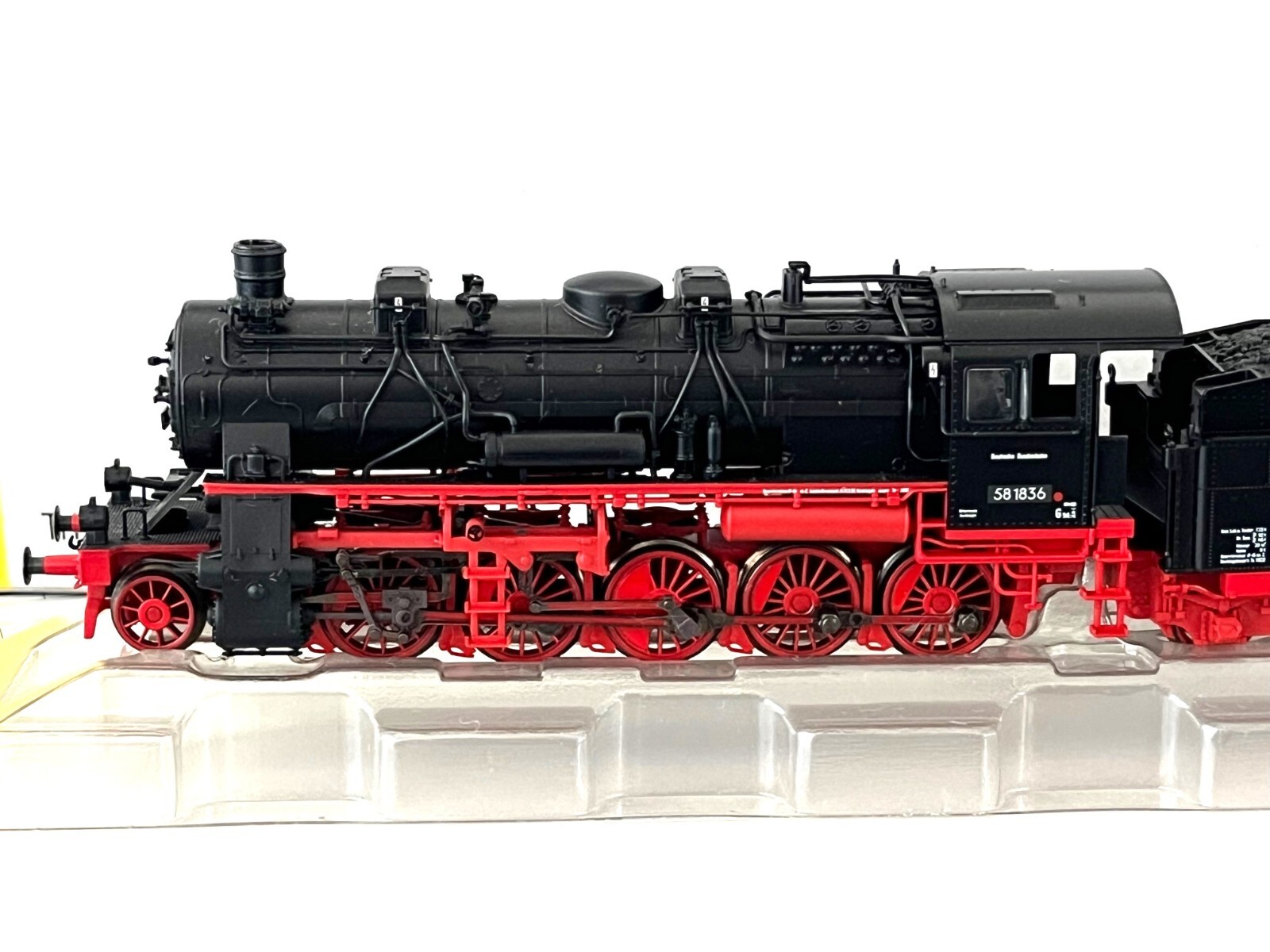 model trains ho scale dcc steam Trix BR58 insider model
