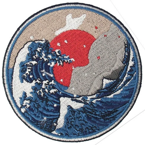 Embroidered Patches Iron Sew On clothing Patch Badge appliques Wave off Kanagawa - Image 4 of 4