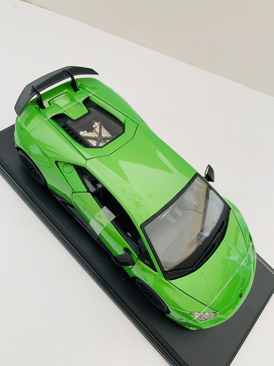 Maisto 1:18 - Lamborghini Huracán Performante 2017 - Vert Métallisé - Modèle Réduit Voiture