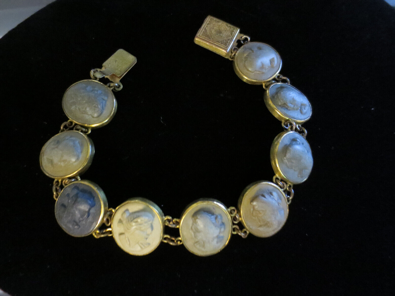 WONDERFUL VICTORIAN ANTIQUE LAVA CAMEO BRACELET 7" - image 1