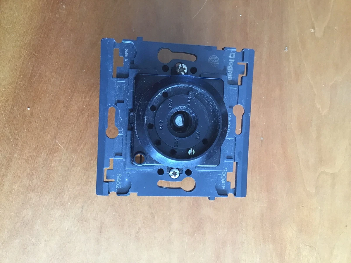 Interrupteur variateur 30-300W max à bouton poussoir (variapush) toutes