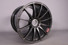 Mercedes Benz AMG SLS GT3 13x18" ET73 Felge Hinten BBS RE1570 anthrazit NEU Mercedes Benz AMG SLS GT3 13x18" ET73 Felge Hinten BBS RE1570 anthrazit NEU