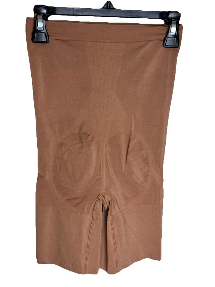 Modelador de muslos Spanx Hi-Rise On Core control firme cintura alta talla pequeña para mujer Foto 2 de 4