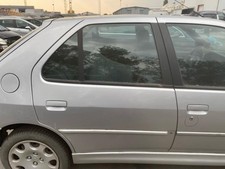 Porte arrière et accessoires Peugeot 306