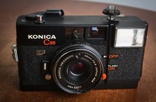 Appareil photo argentique Konica C35 EF noir testé