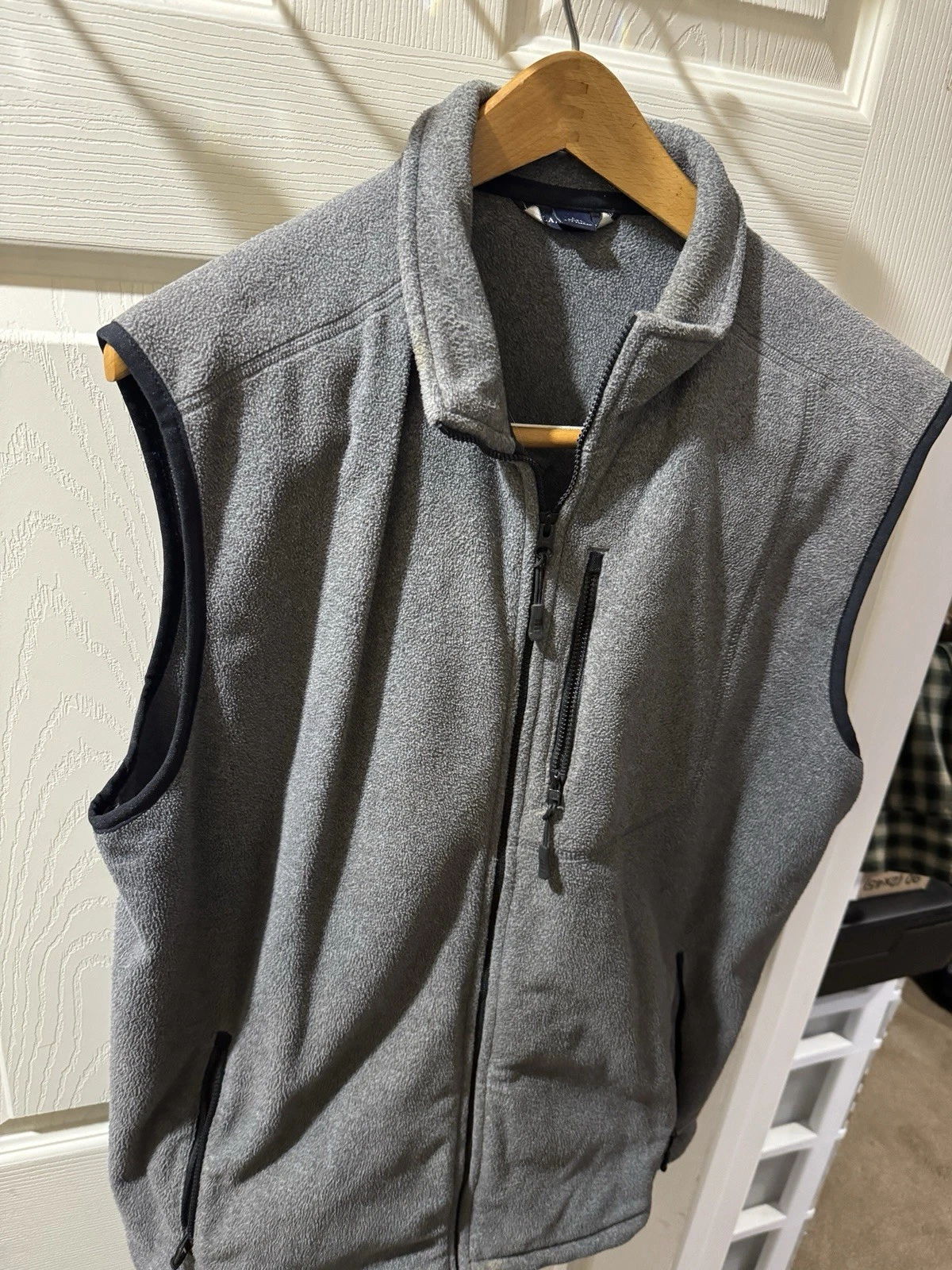 Lands End ThermaCheck Fleece Men’s Large 42-44 Gray Full Zip - product detail image 2