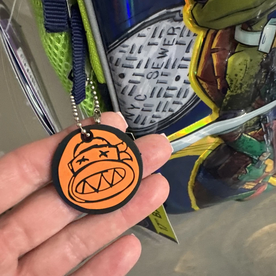 Mochila NINJA TURTLES 17" tamaño completo que brilla en la oscuridad con funda para computadora portátil nueva con etiquetas Foto 3 de 4