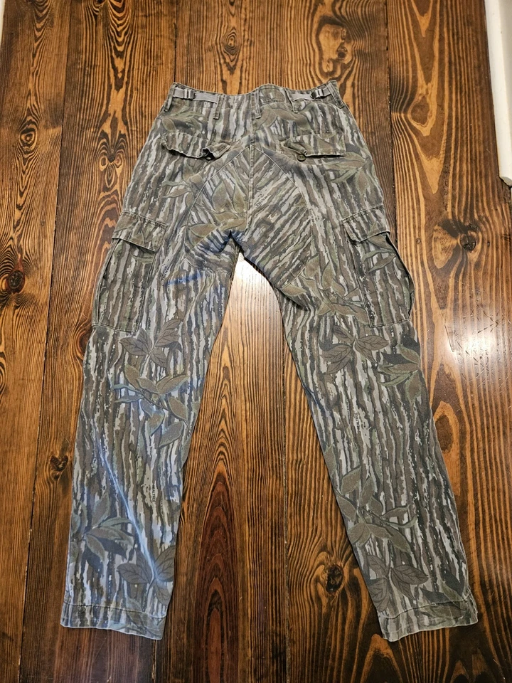 Vintage Cabelas Mossy Oak Camo Cargo Pants with Side Pockets - Image 2 of 4