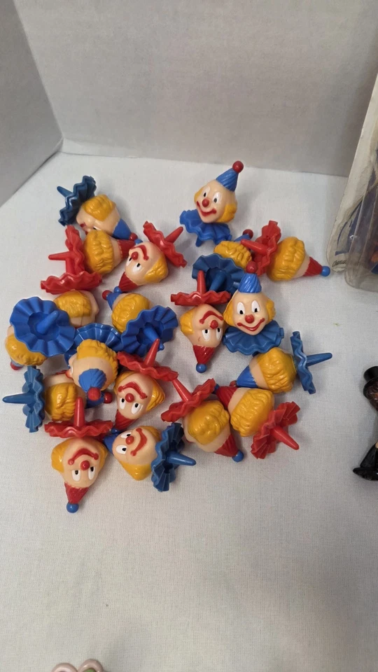 Enorme Lote Múltiples Piezas Vintage Pasteles Cupcakes Toppers Payasos Disney Plaza Sésamo Wb Foto 4 de 4