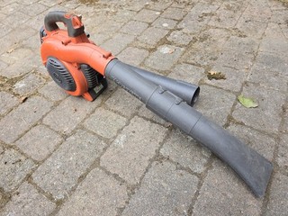 Husqvarna 125BVX Handheld Petrol Leaf Blower Garden Vacuum