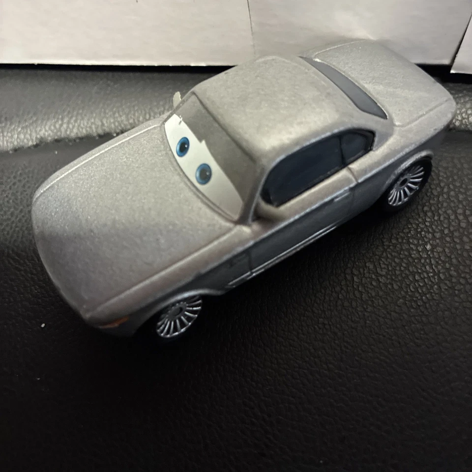 Disney Pixar Cars 3 Sterling 1:55 Metal Diecast Juguetes Coche Suelto Mr Sterling Foto 3 de 4