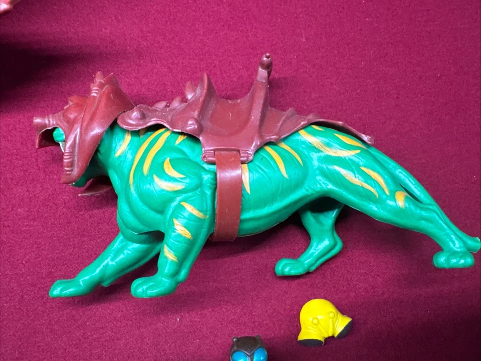 Vintage 80s He-Man Masters Of The Universe Lot: 3 Figures Battle Cat 2 Vehicles - Image 4 of 4