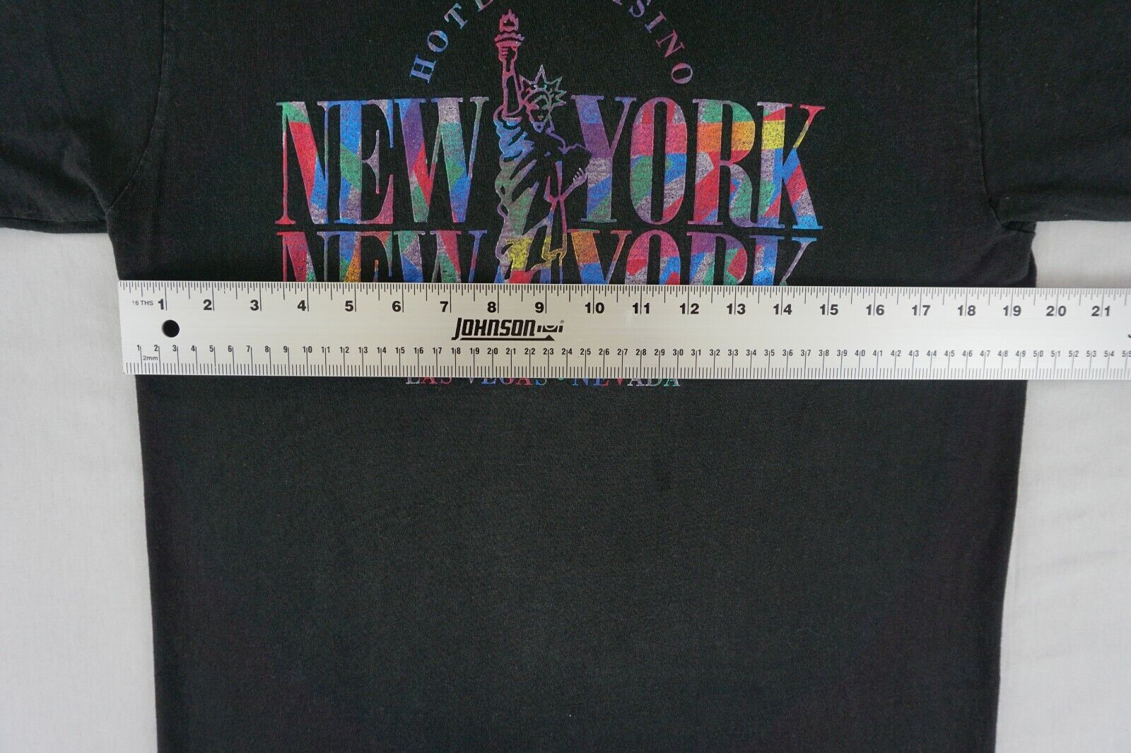 Vintage New York New York Hotel & Casino shirt ta… - image 10