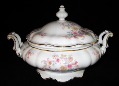 Hutschenreuther THE AFTON 8454, Floral Round Covered Vegetable Bowl, 11 1/4''