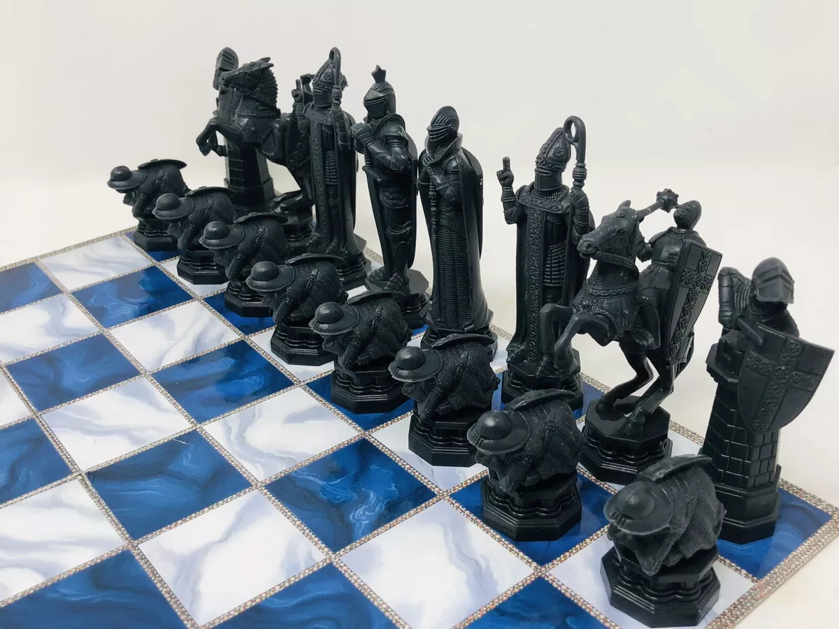 Harry Potter Wizard Chess Set (Board Game)