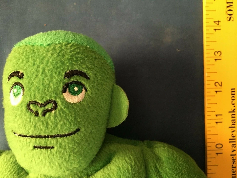 2009 Spider-Man & Friends Collection 13" Hulk Plush *Pre Owned* pp1 - Image 4 of 4