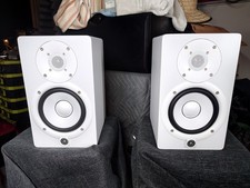Yamaha HS5 Studio Monitor Speaker White Used But Perfect