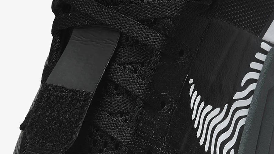 Size 9 - Nike Men display picture 1