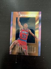 1995 Skybox Co Rookie of The Year Grant Hill Basketball Card. rookie card picture