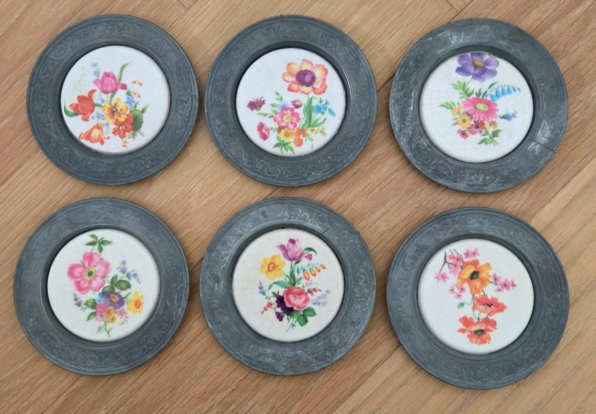 6 Vintage Zinn Wandteller Porzellan Blumenmotiv Ø 10 cm Zierteller Untersetzer