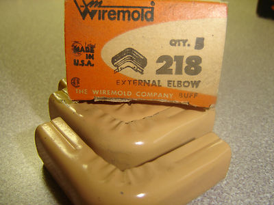 Wiremold 218 External Elbow Connector Buff Color NOS, Lot of 2 Boxes,