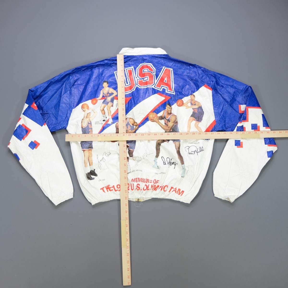 Rare Vintage TYVEK Dream Team USA Olympic Basketball 1992 Paper
