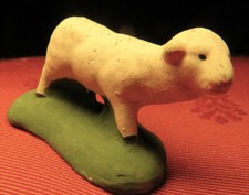 SANTON ancien MOUTON debout Santonnier AILHAUD AUBAGNE Hauteur: 3,5 cm CRECHE