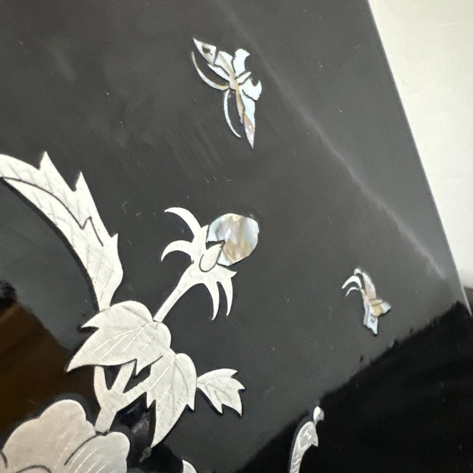 Vintage Large 15” Lacquer Photo Album – Mother-of-Pearl Peacock Inlay – Asian - Image 3 of 4