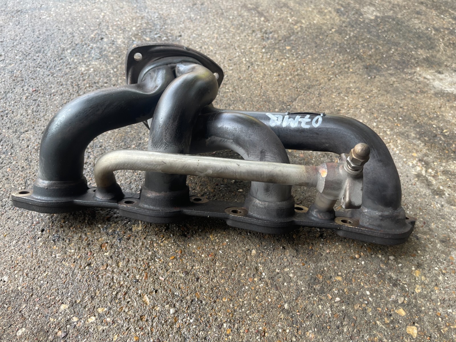 2007 Maserati Quattroporte 4.2L F1 LEFT DRIVER SIDE EXHAUST MANIFOLD HEADER OEM