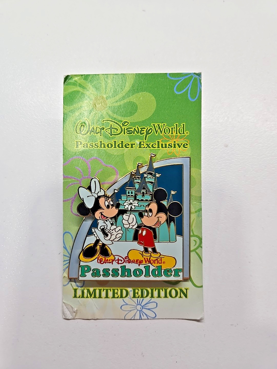 Passholder Exclusive - 2008 Passholder Mickey & Minnie at Magic Disney Pin 60211