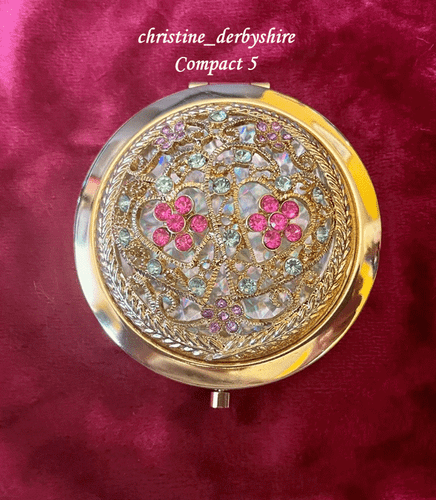 GILT DOMED FILIGREE CRYSTALS MIRROR COMPACT FOR MAKE UP HANDBAGS CHRISTMAS ETC 1 - Picture 4 of 4