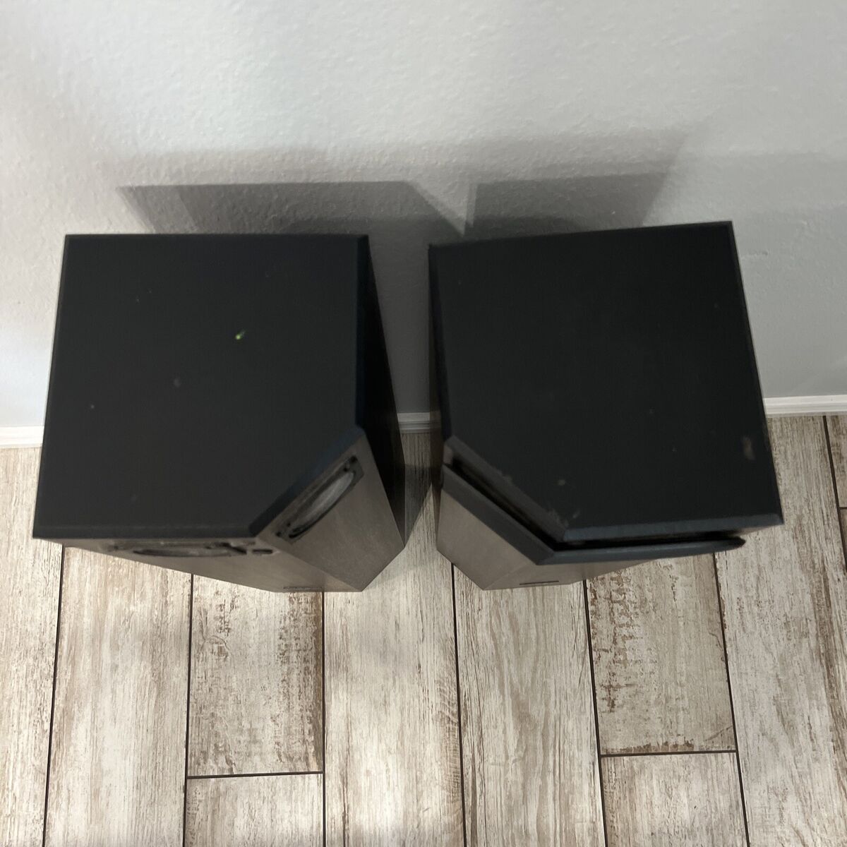 Bose 501 Series V Speakers Direct Reflecting R/L Pair Bose 501 Series V Speakers Direct Reflecting R/L Pair