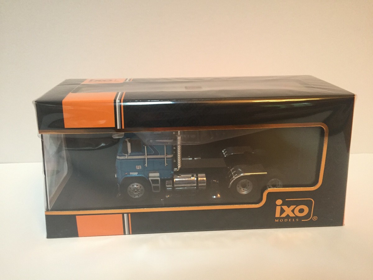 イクソ ixo MODELS 1/43 TRUCK series-D IXO-MODELS TR211.22 Scale 1/43 | FREIGHTLINER CORONADO