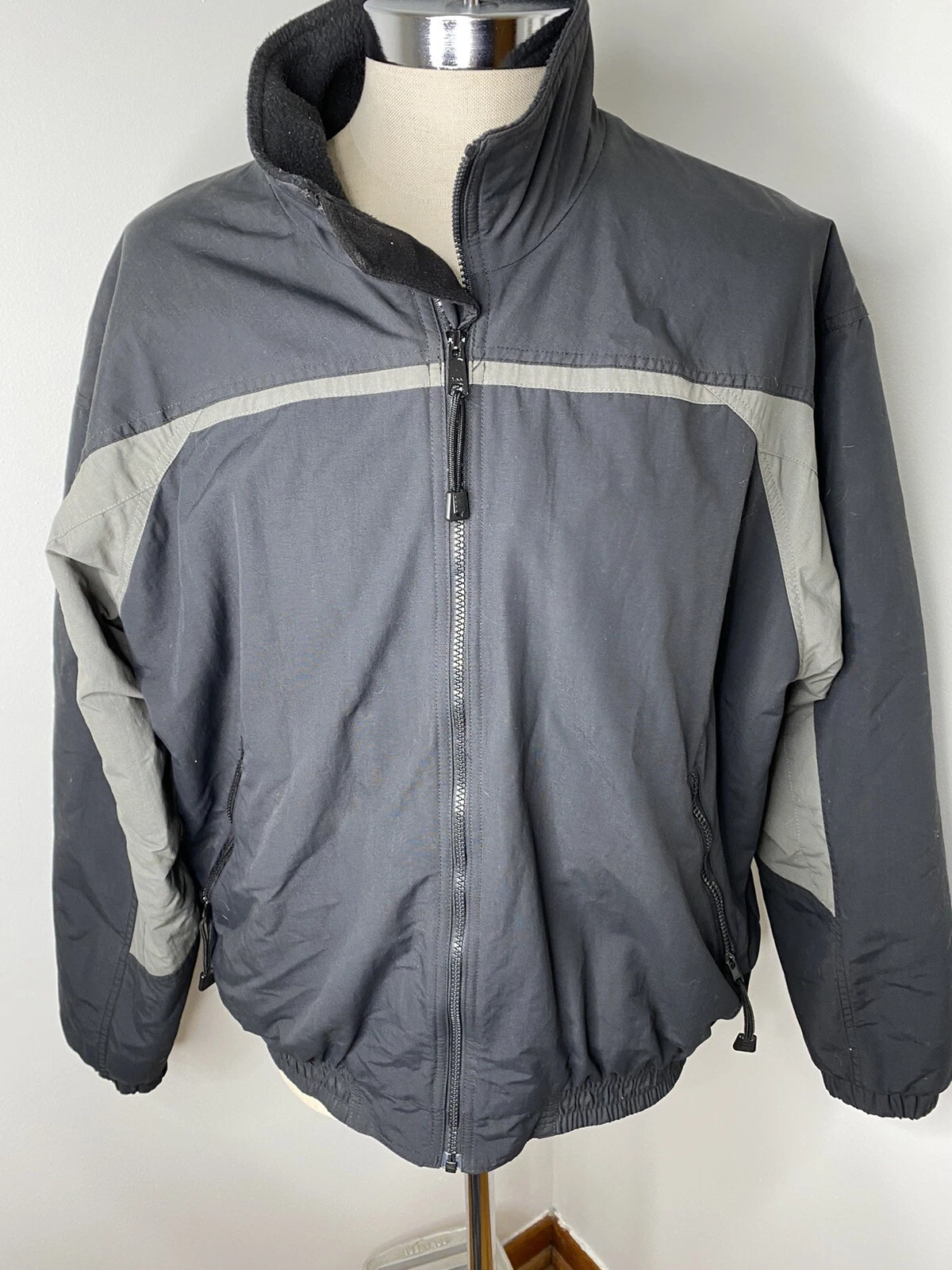 Cabela's Mens Black Coat Size L Jacket Zip Front Fleece Lining Pockets Nylon